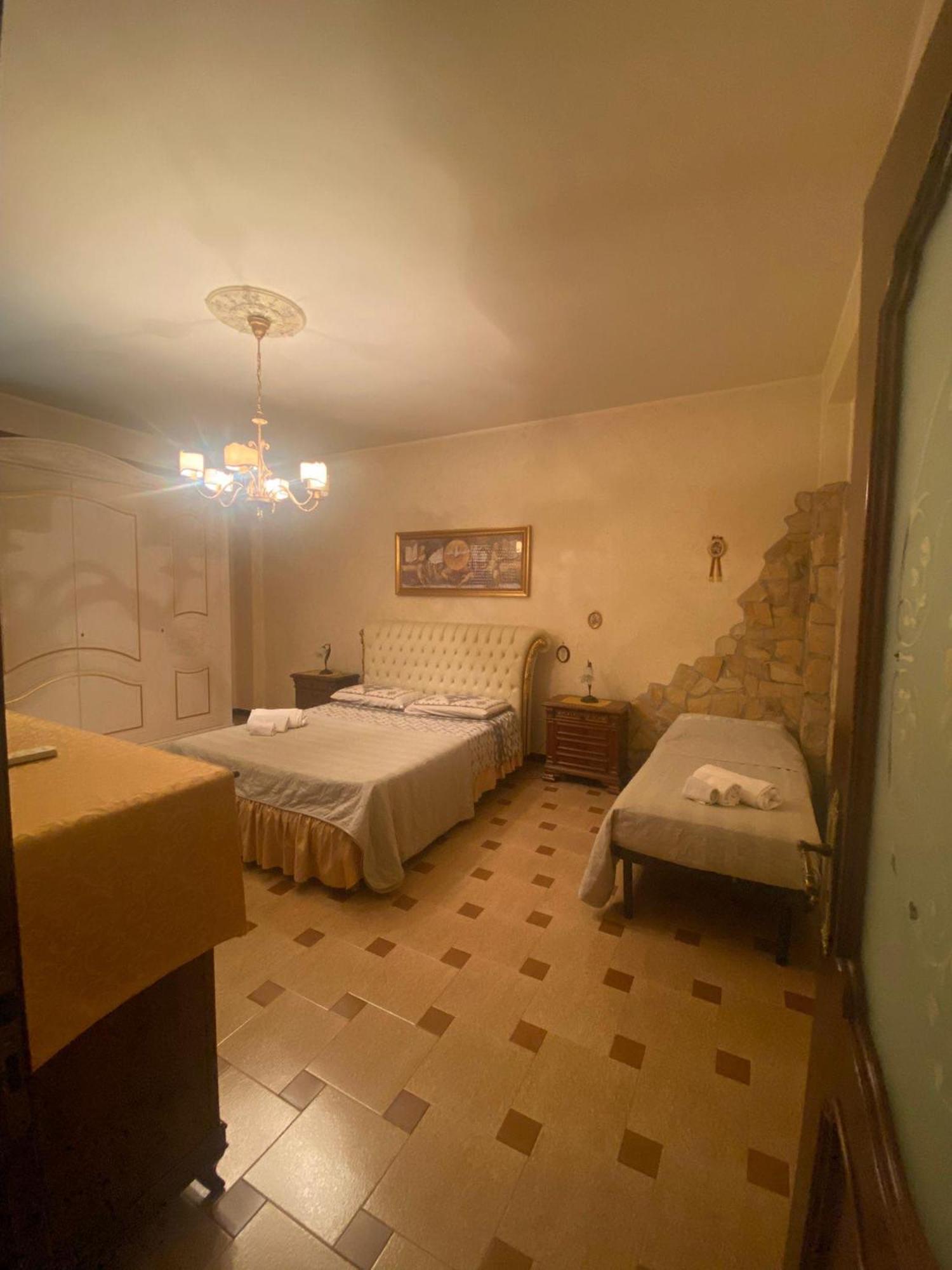 La Casa Delle Stelle Apartment Solarino Bagian luar foto